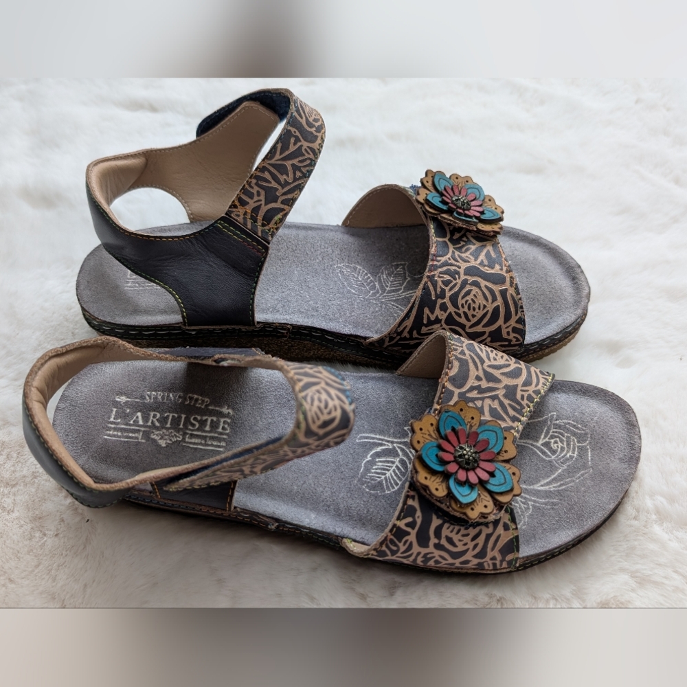 L'ARTISTE By Spring Step Women's Leather Sandals